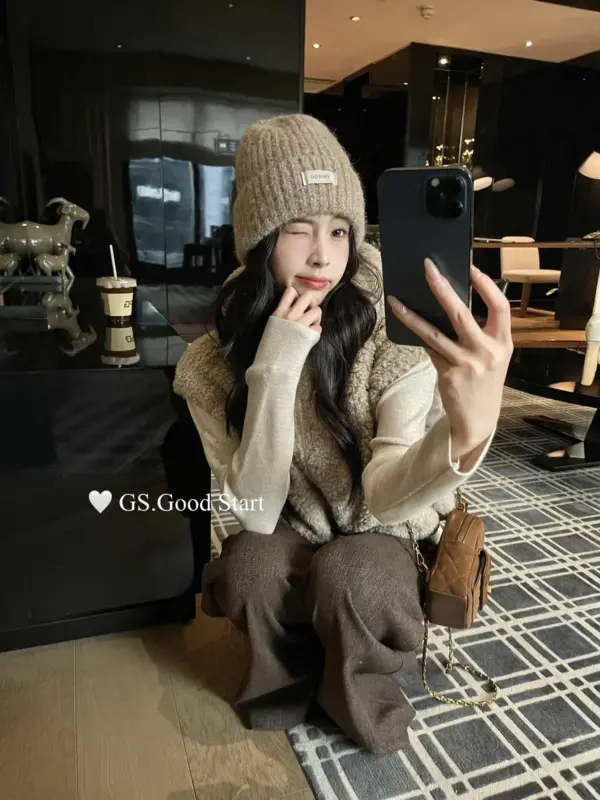 秋冬甜美百搭羊羔毛連帽馬甲短外套